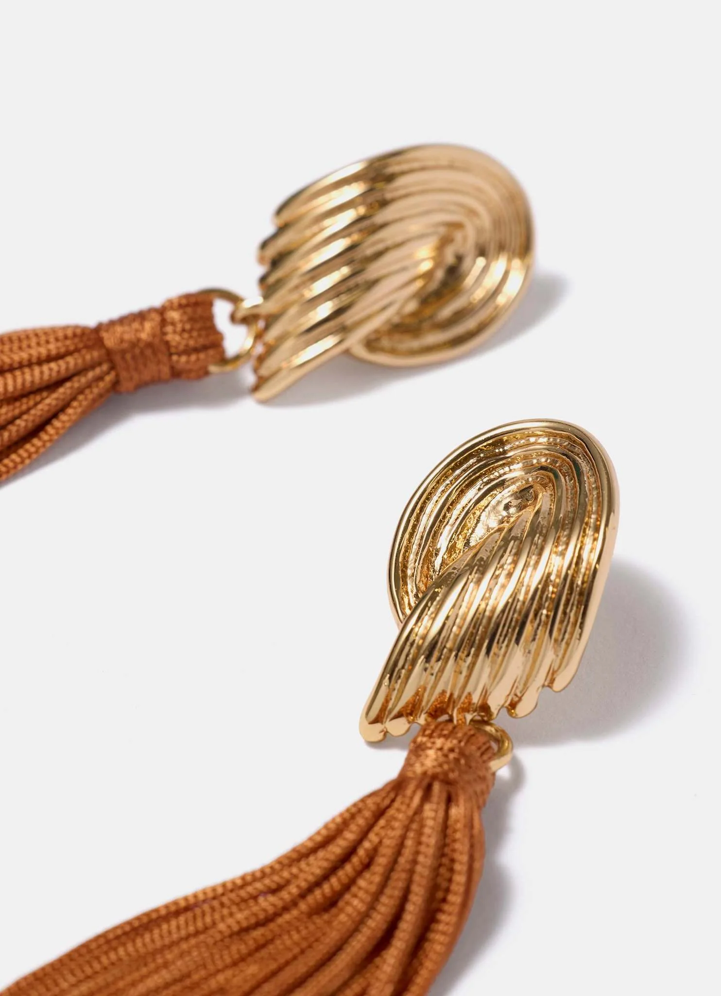 Gold Tone Ridged Wing Tassel Earrings - Image 5