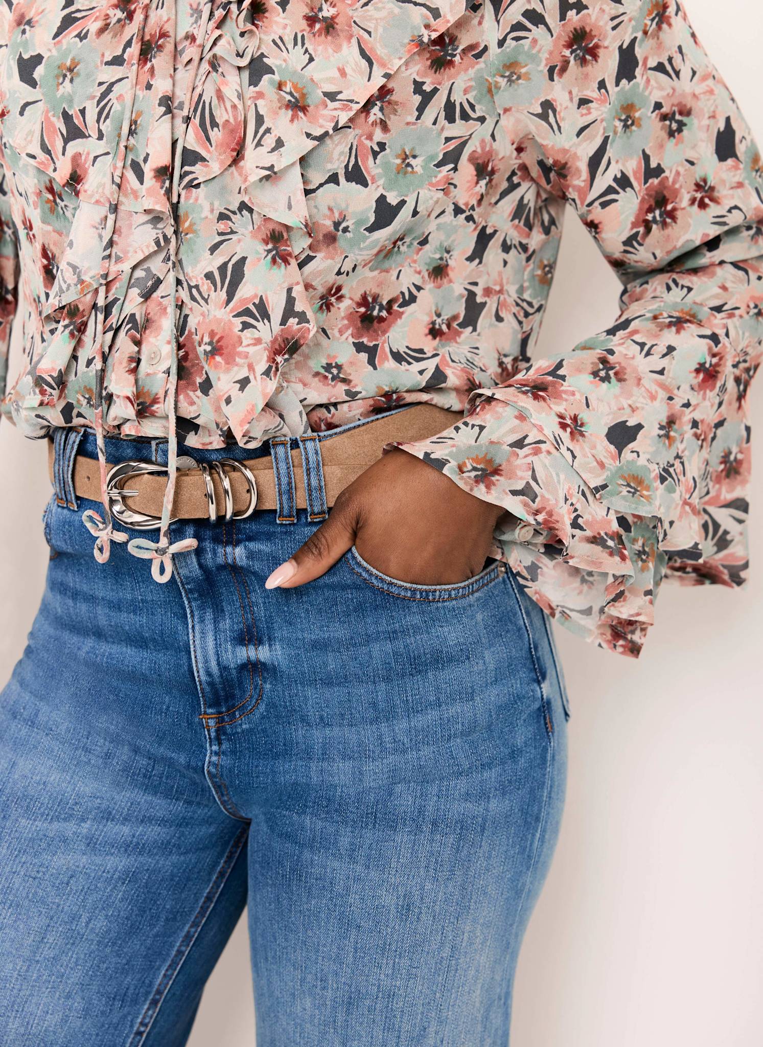 Green Floral Print Ruffle Blouse - Image 4