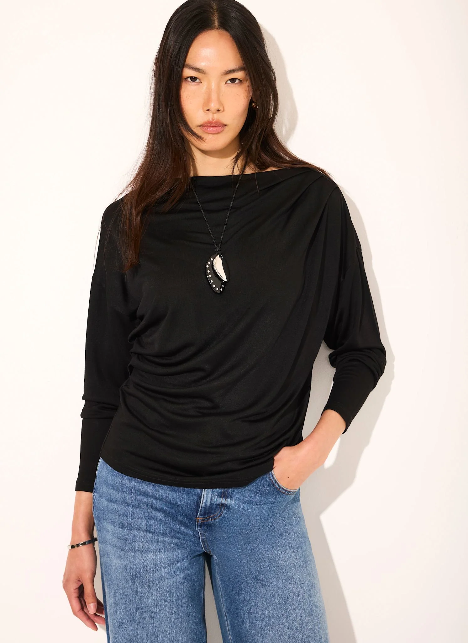 Black Ruched Long Sleeve Top - Image 2