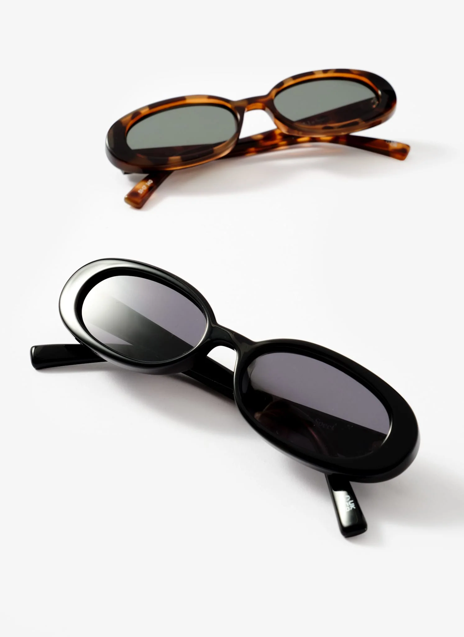 Le Specs Outta Love Black Sunglasses - Image 4
