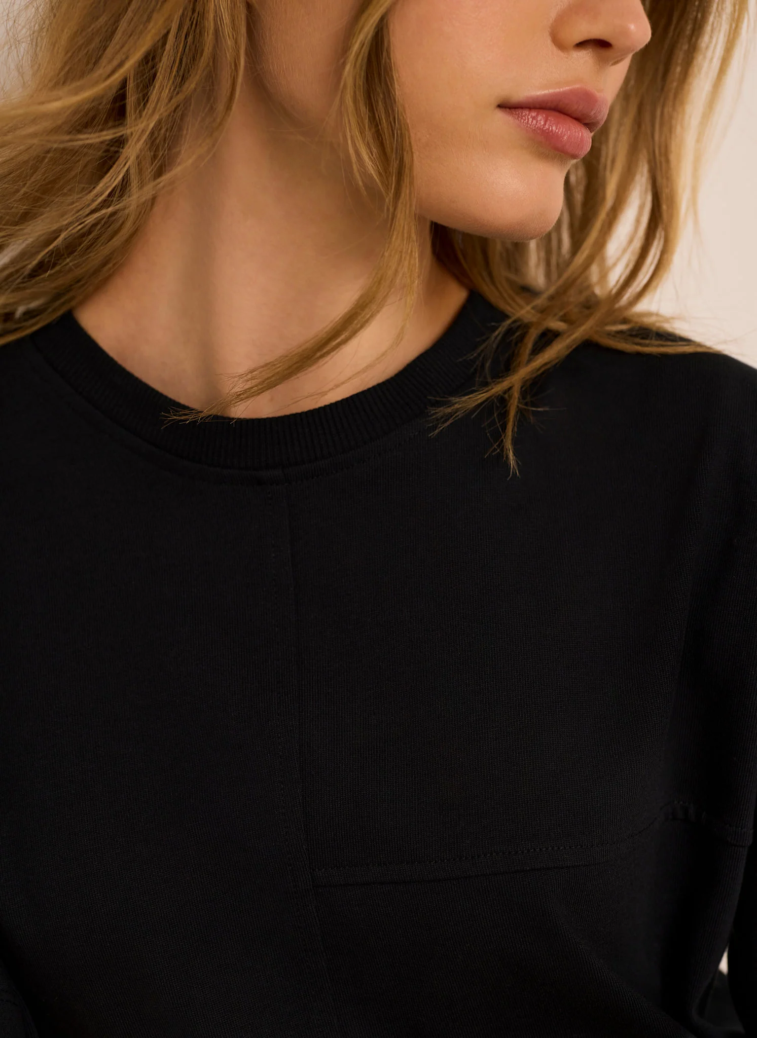 Black Cotton Seam Detail T-shirt - Image 4