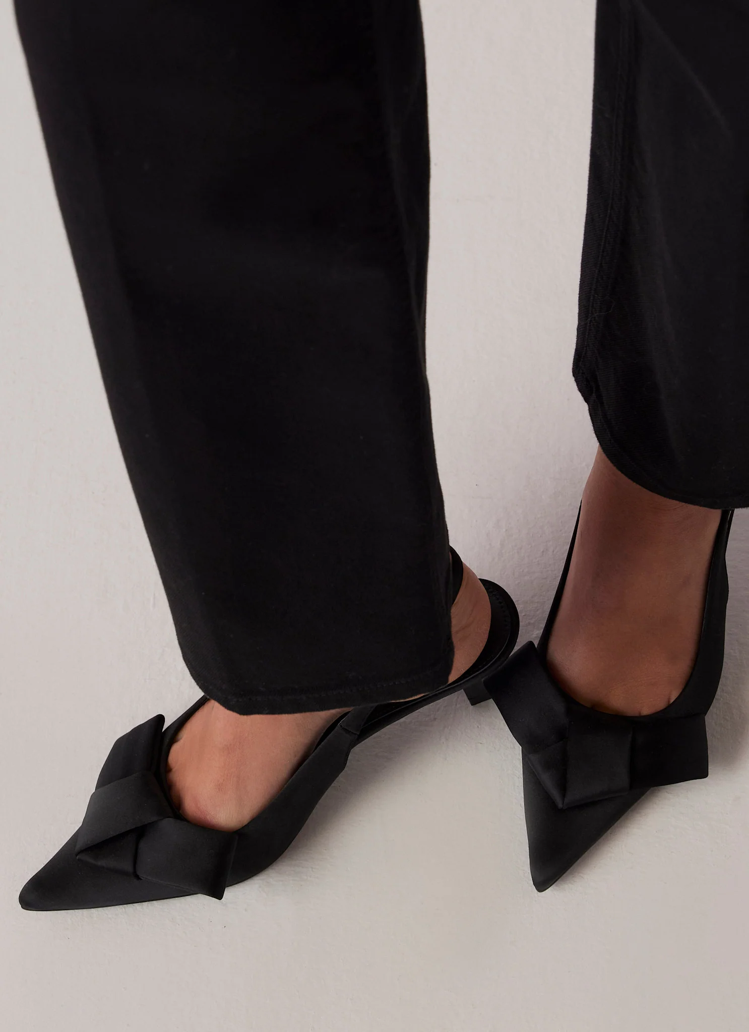 Black Slingback Kitten Heels