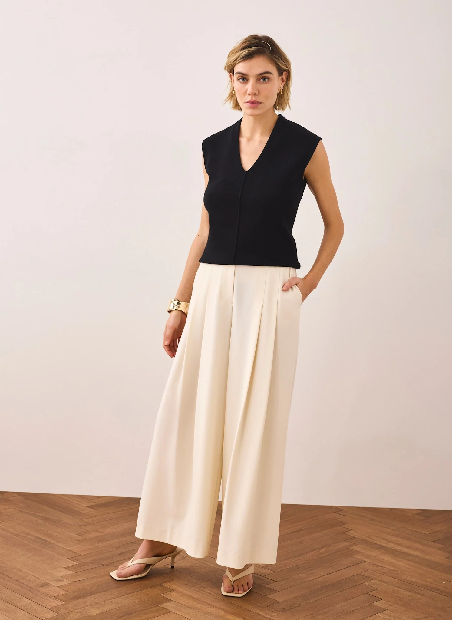 Black Wool Blend Sleeveless Knit Top - Image 5