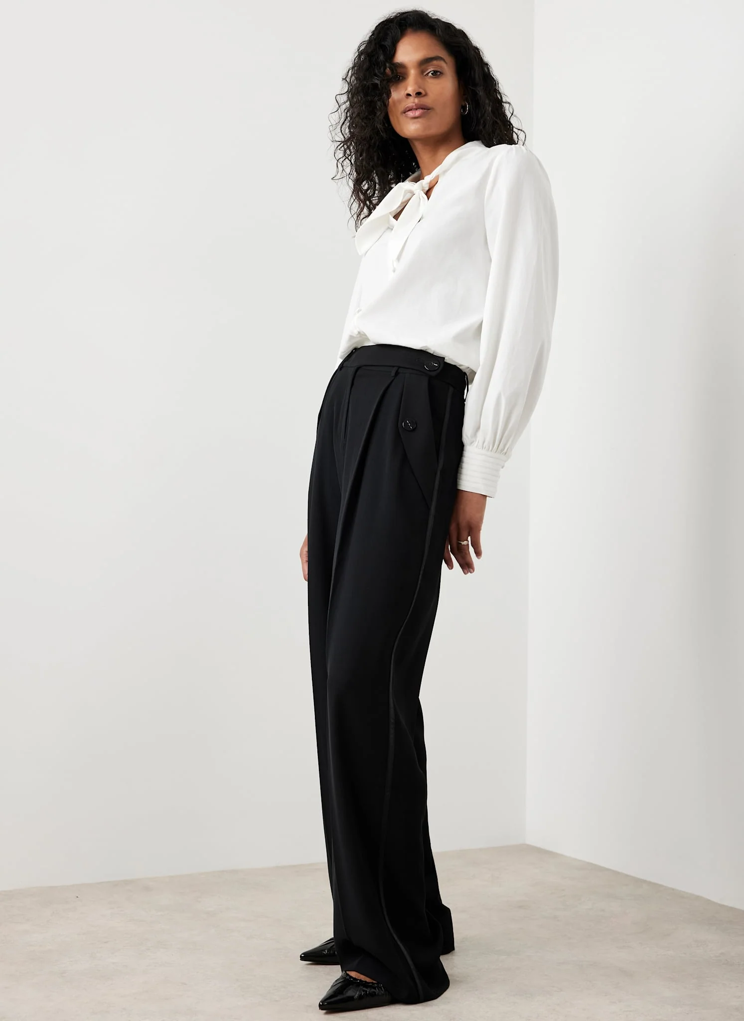 Black Tailored Wide Trousers - Image 6
