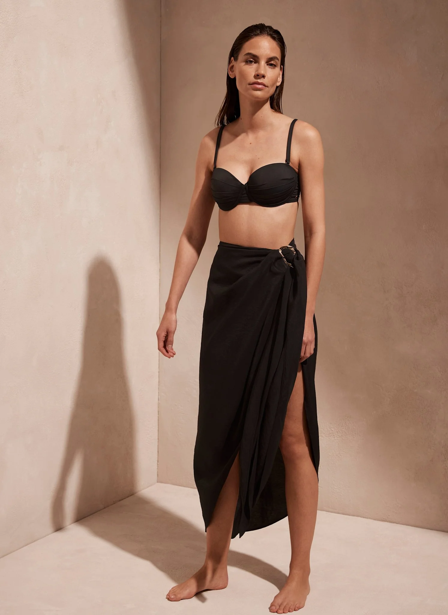 Black Gold Trim Sarong - Image 4