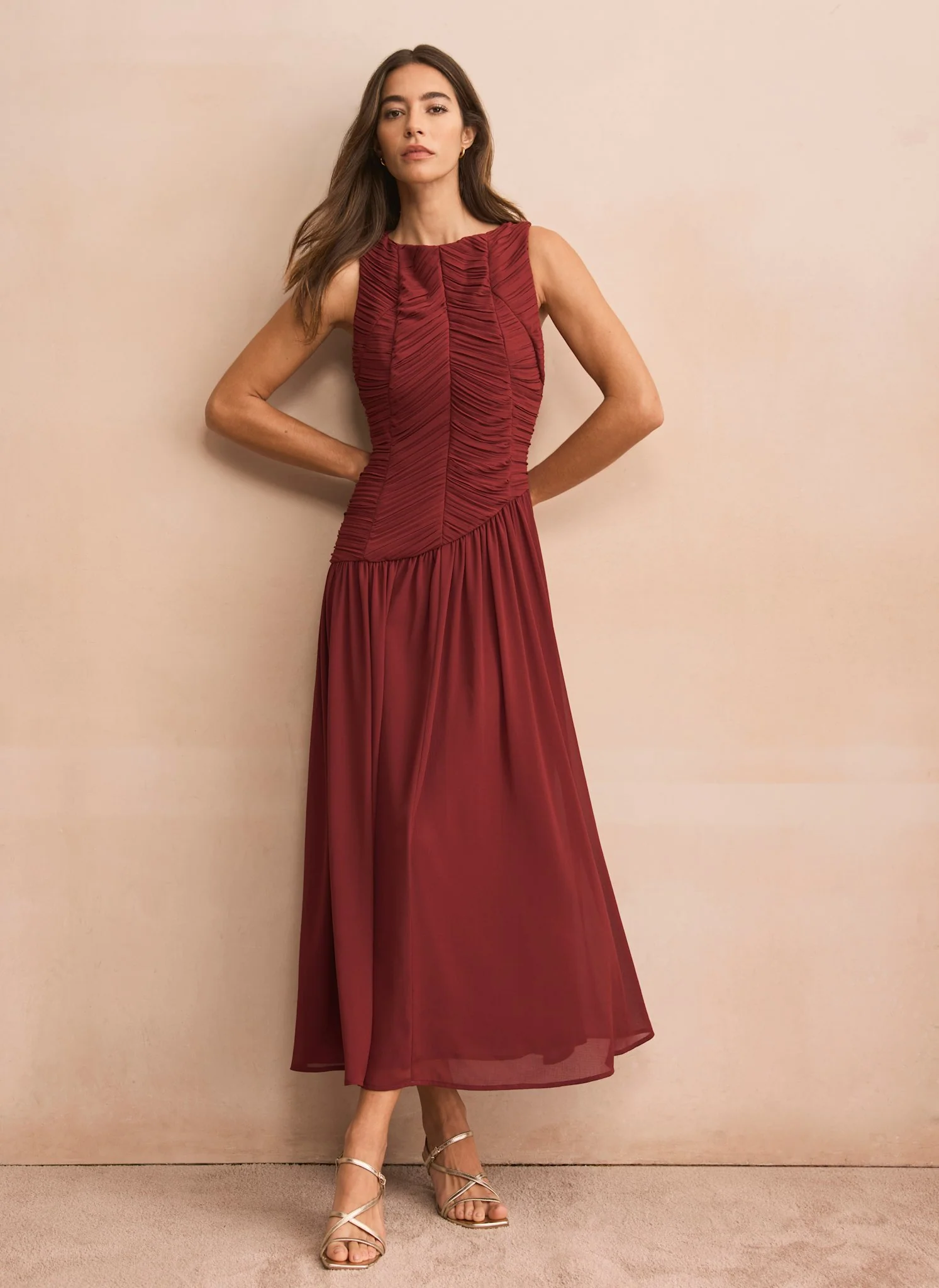 Burgundy Ruched Detail Maxi Dress - Image 3