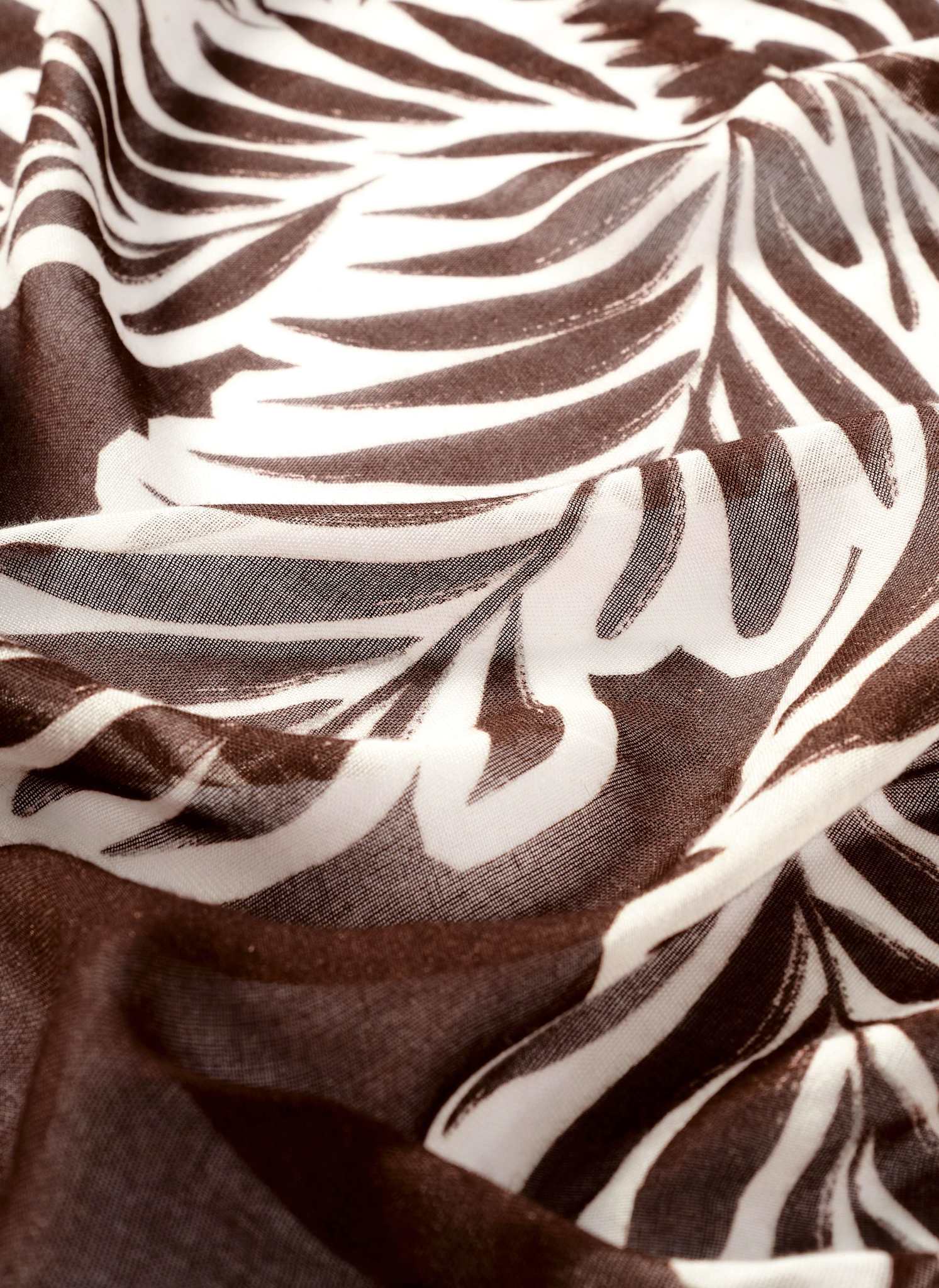 Brown Palm Print Sarong - Image 5