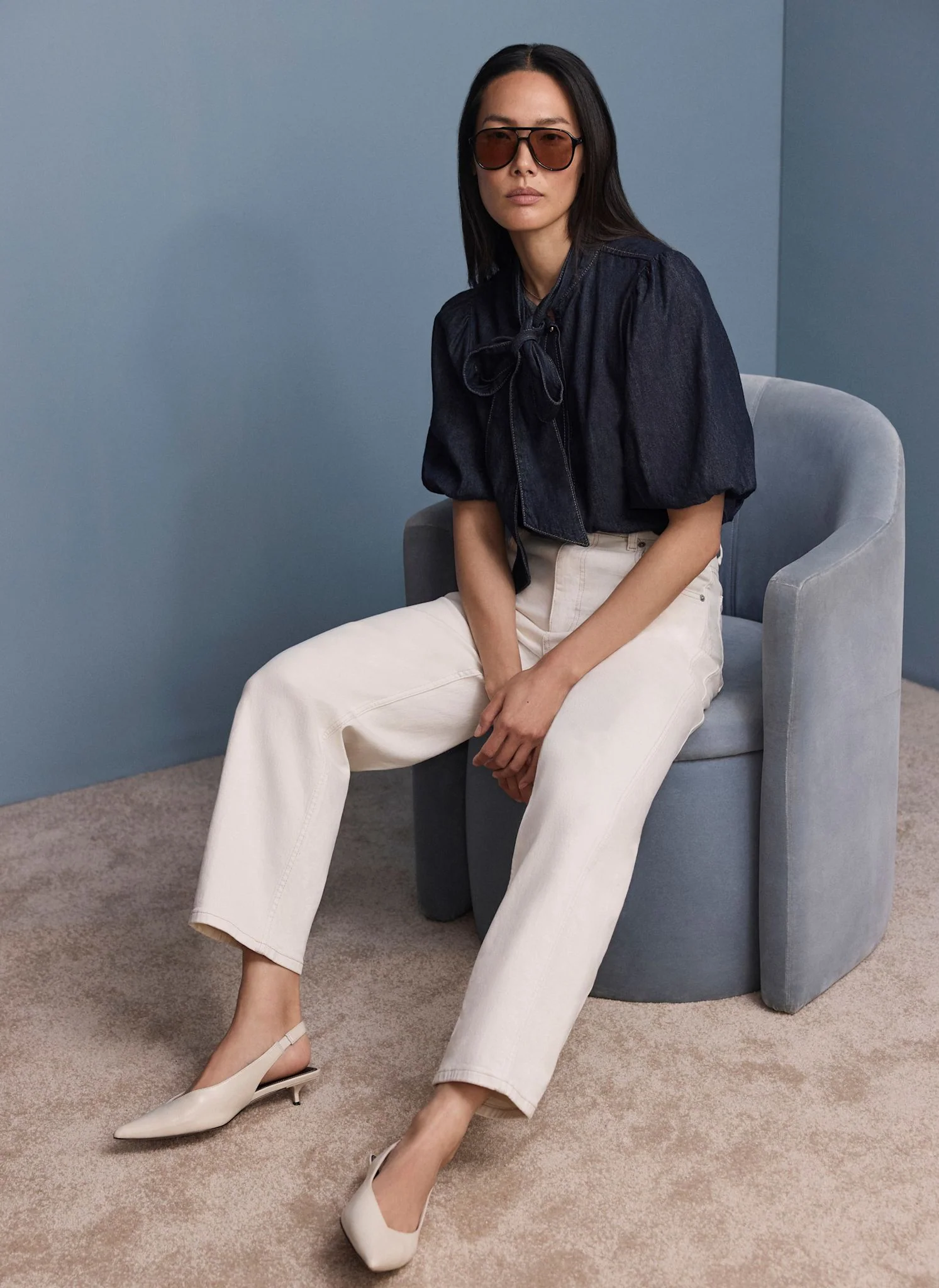 Cream Barrel Leg Jeans - Image 5