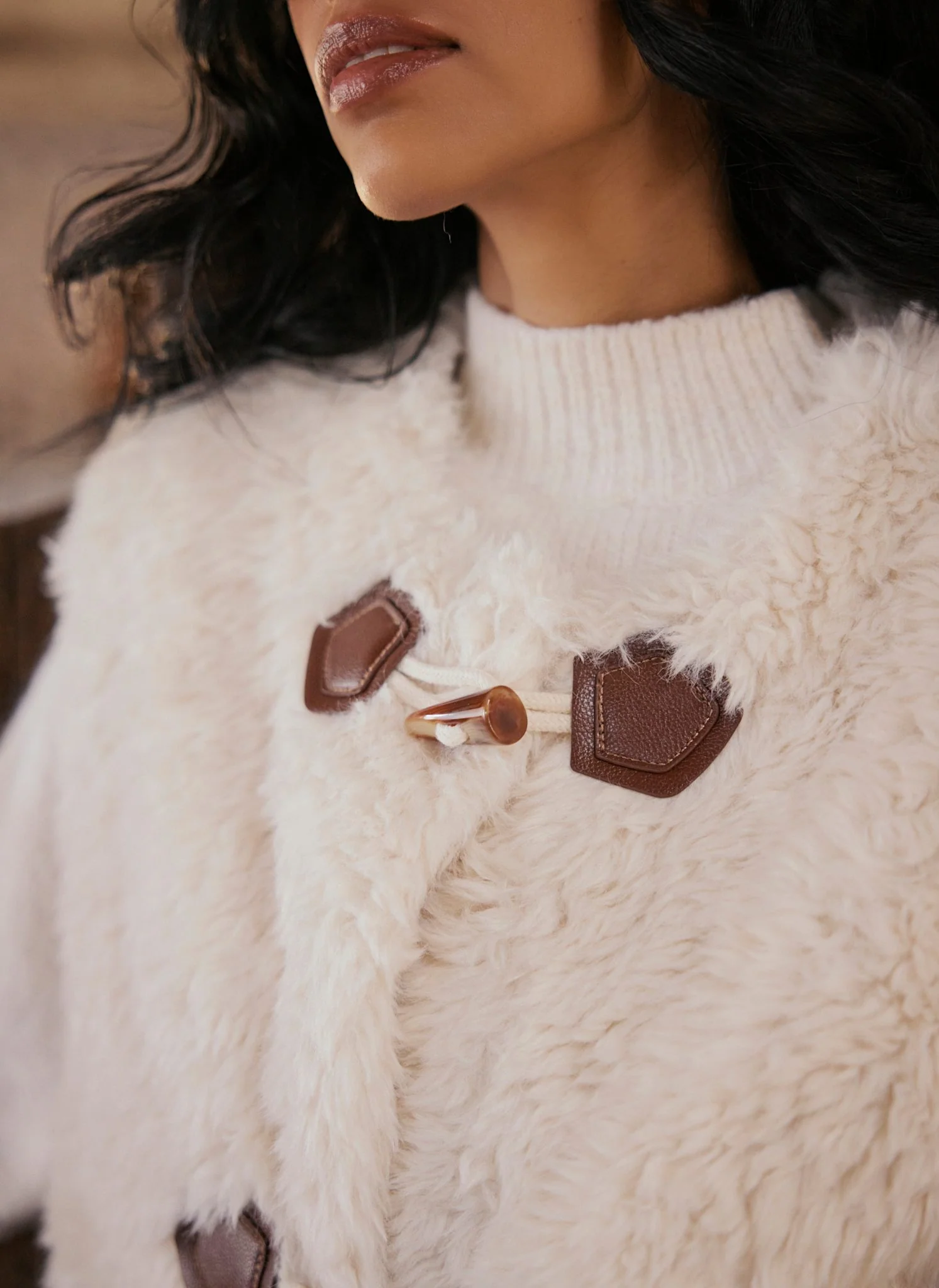 Cream Faux Fur Gilet - Image 3