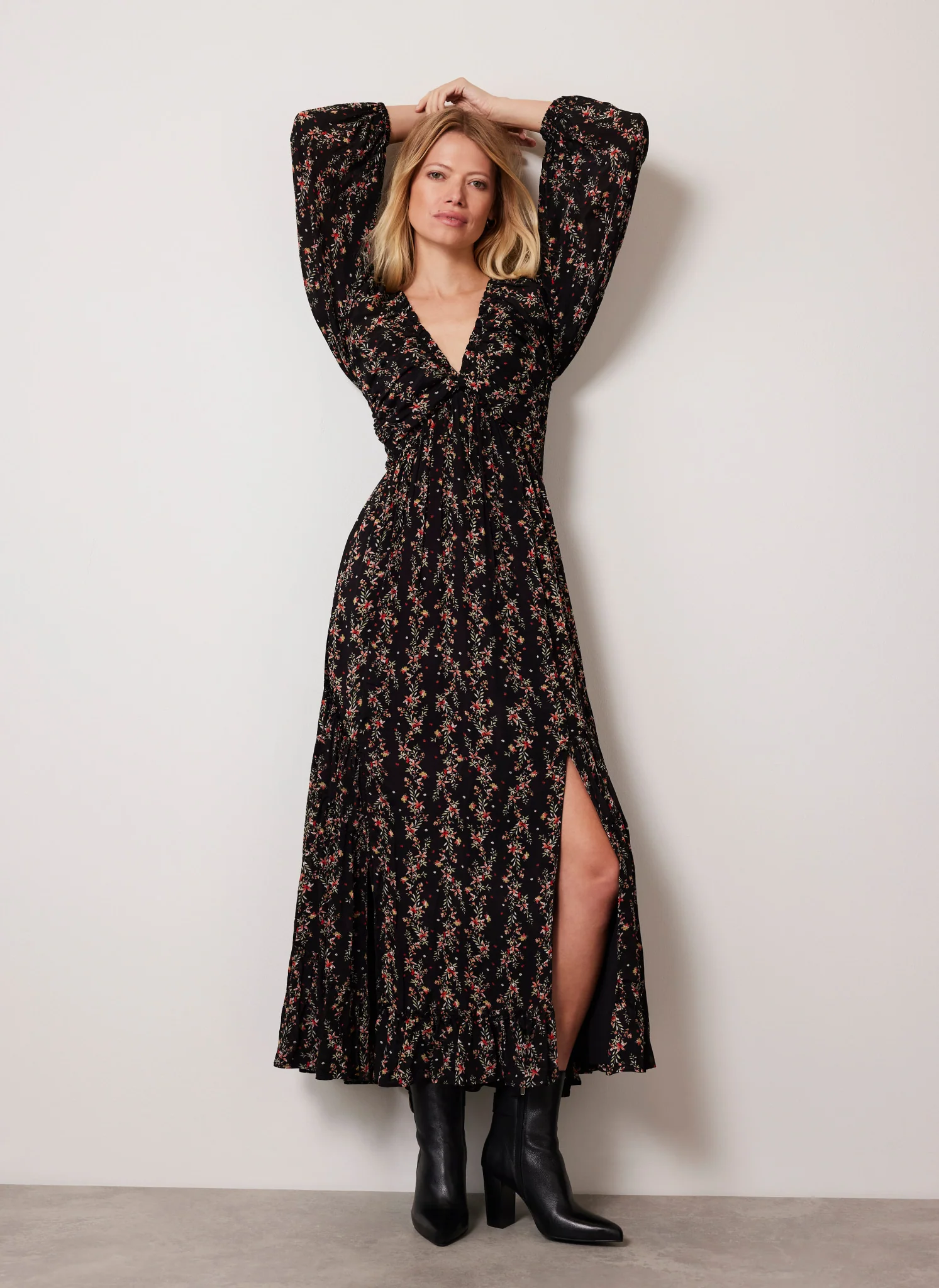 Black Floral Print Shirred Maxi Dress - Image 5