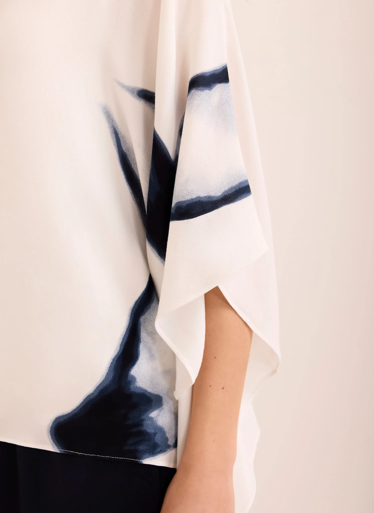 White Print Batwing Top - Image 4