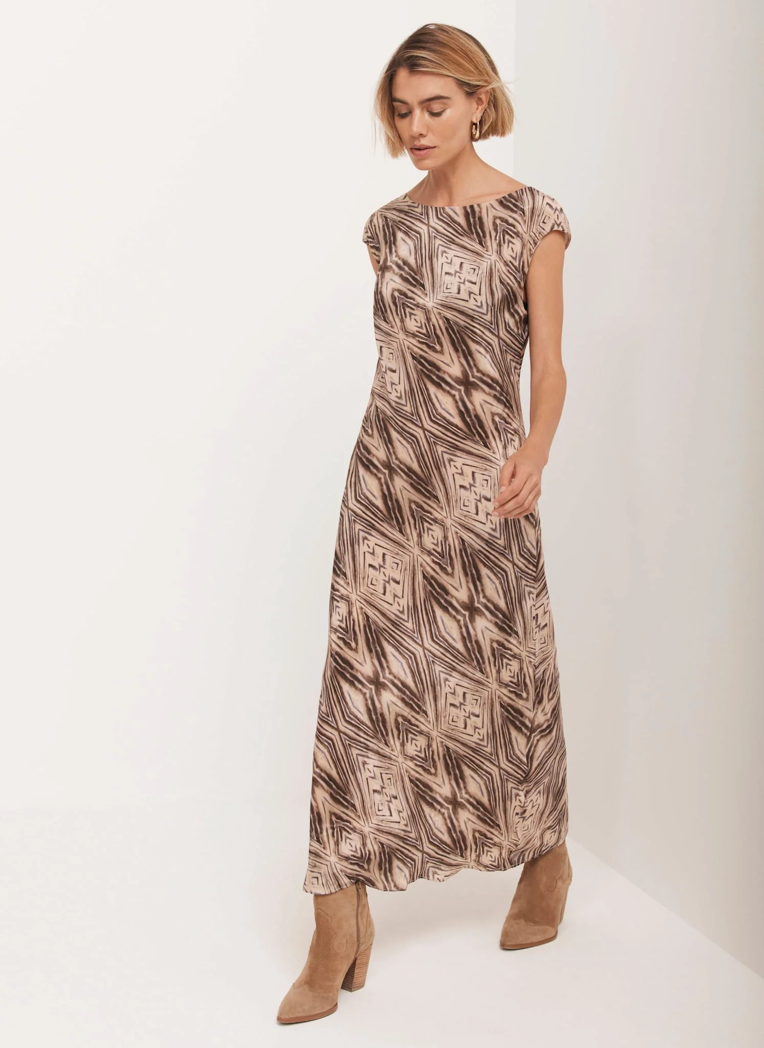Brown Geometric Print Midi Dress - Image 2