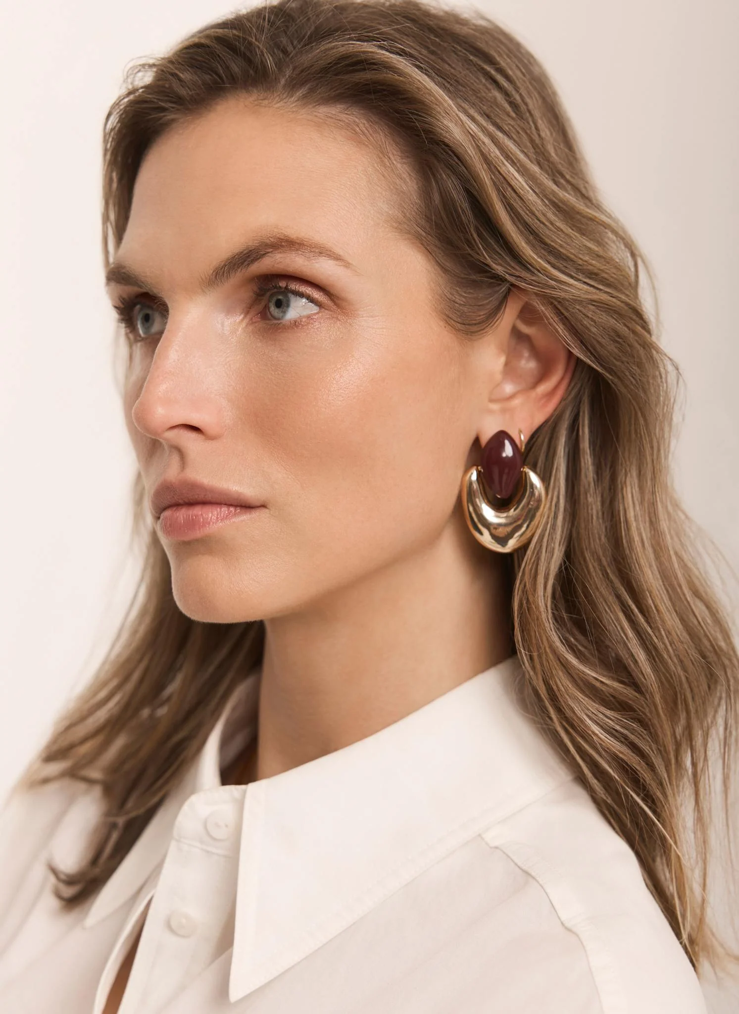 Gold Tone Stone Detail Earrings - Image 4