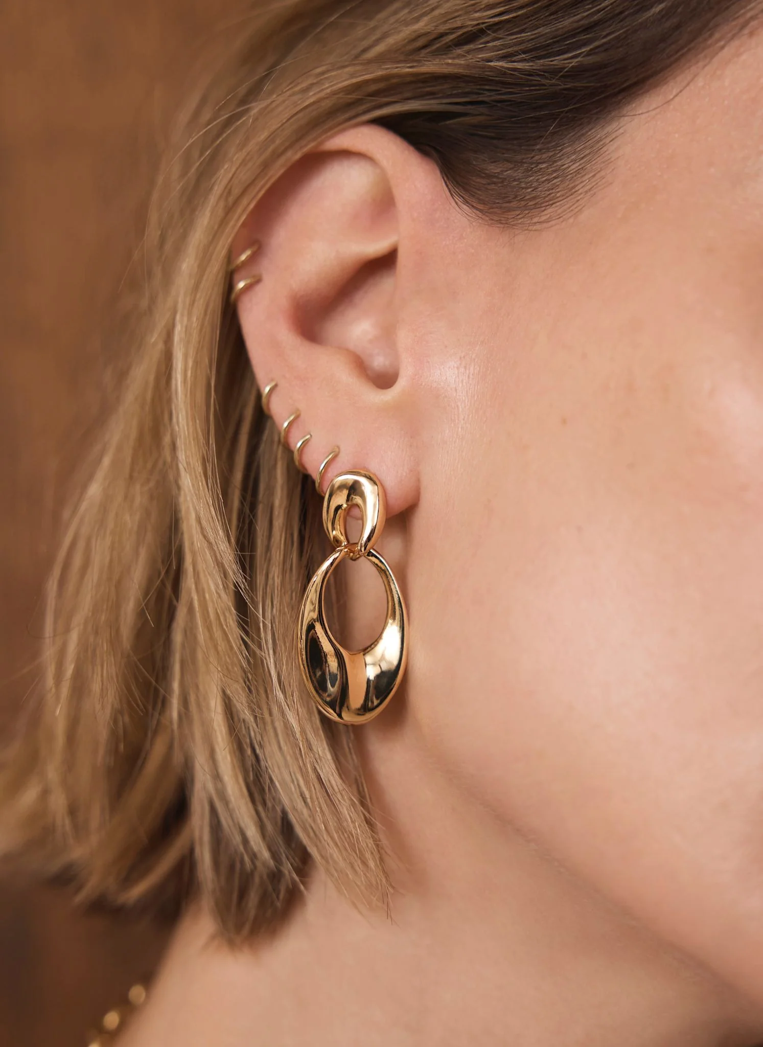 Gold Tone Hoop Link Earrings - Image 2
