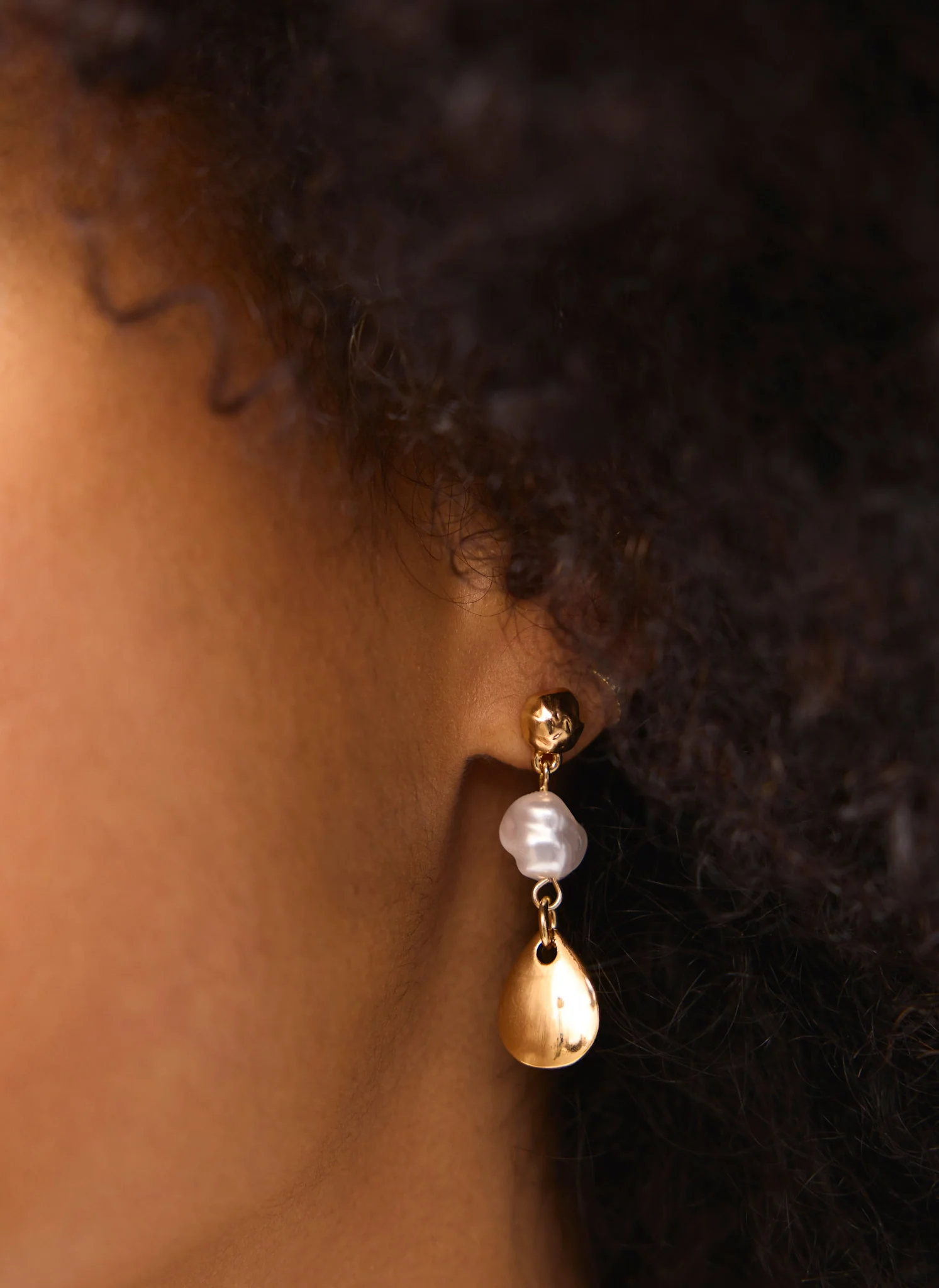 Gold Tone Pearl Drop Earrings - Image 4