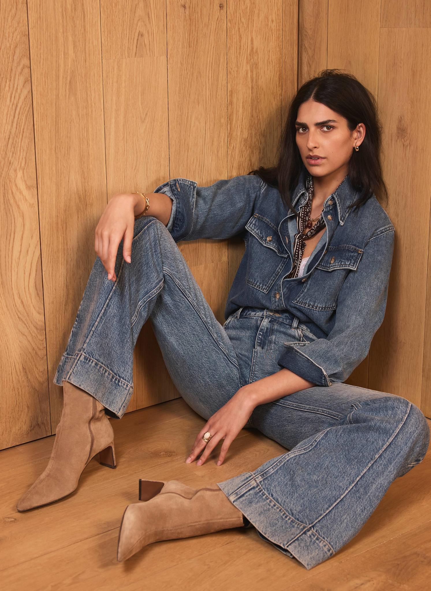 Mid Indigo 70s Flared Jeans - Image 4