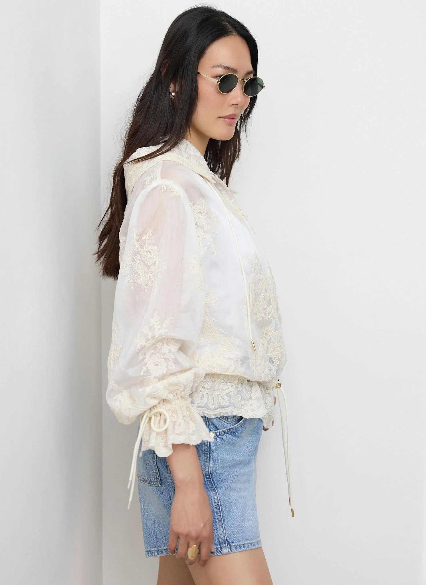 Cream Lace Hooded Jacket - Image 4