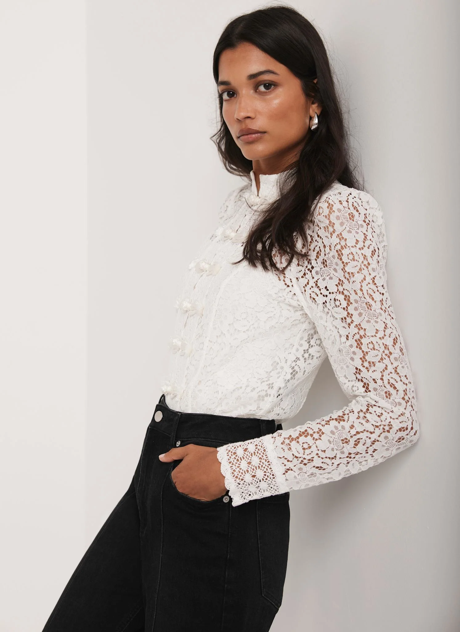 White Lace Scallop Trim Top - Image 3