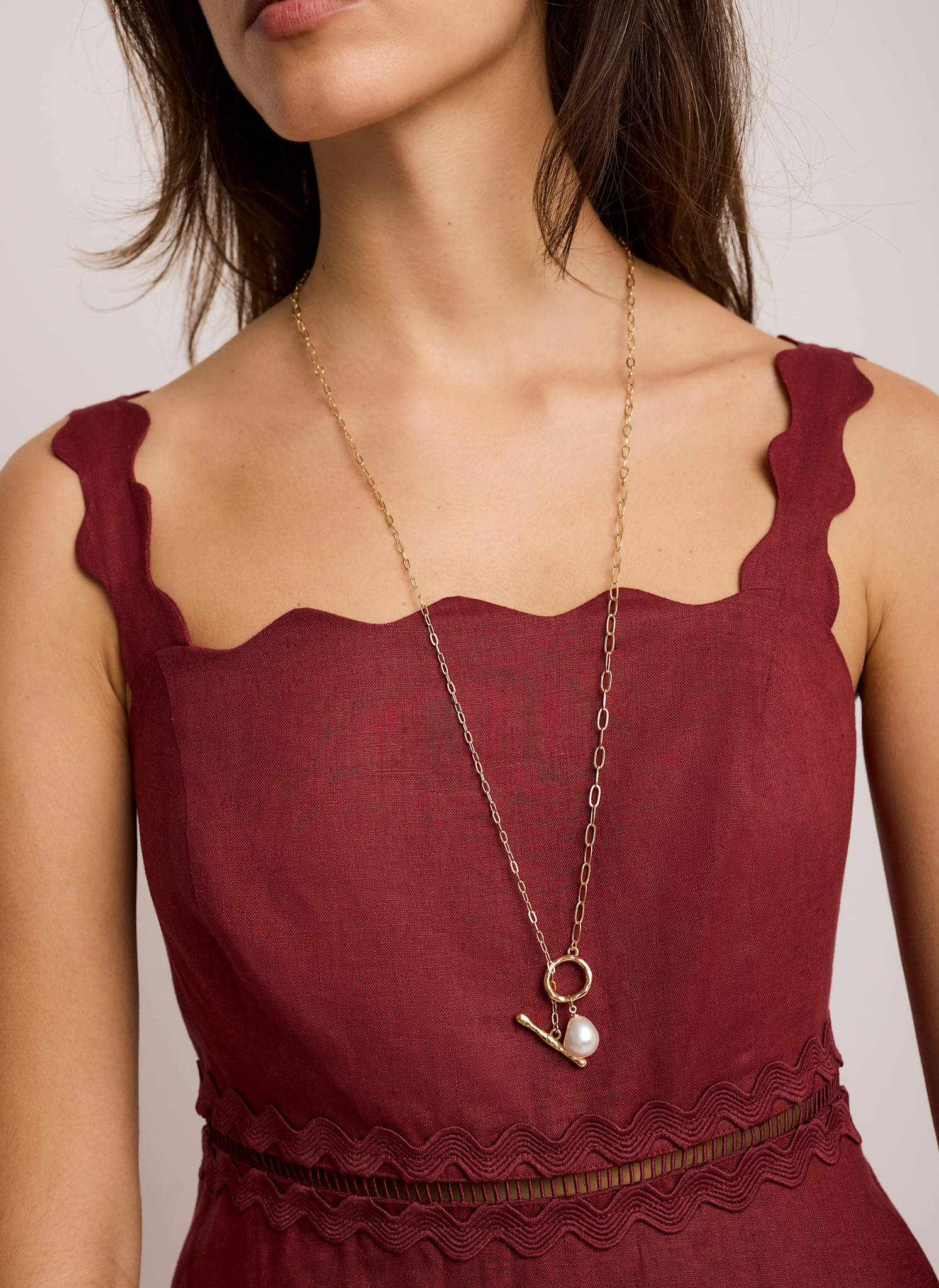 Gold Tone Pearl Lariat Style Necklace - Image 2