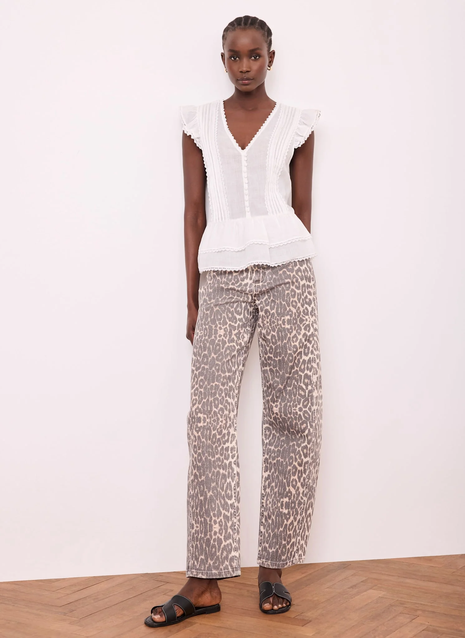 Leopard Print Barrel Leg Jeans - Image 6