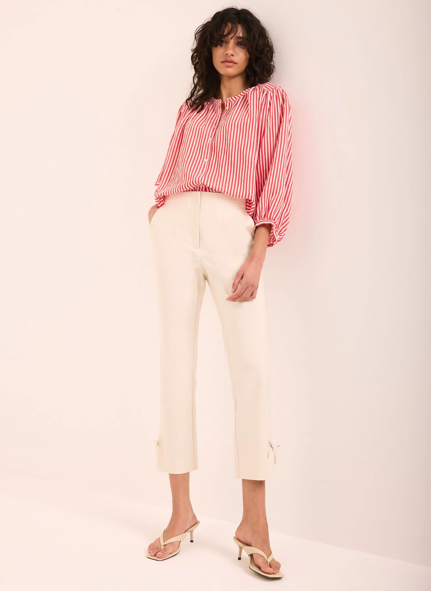 Neutral Cotton Blend Capri Trousers - Image 4