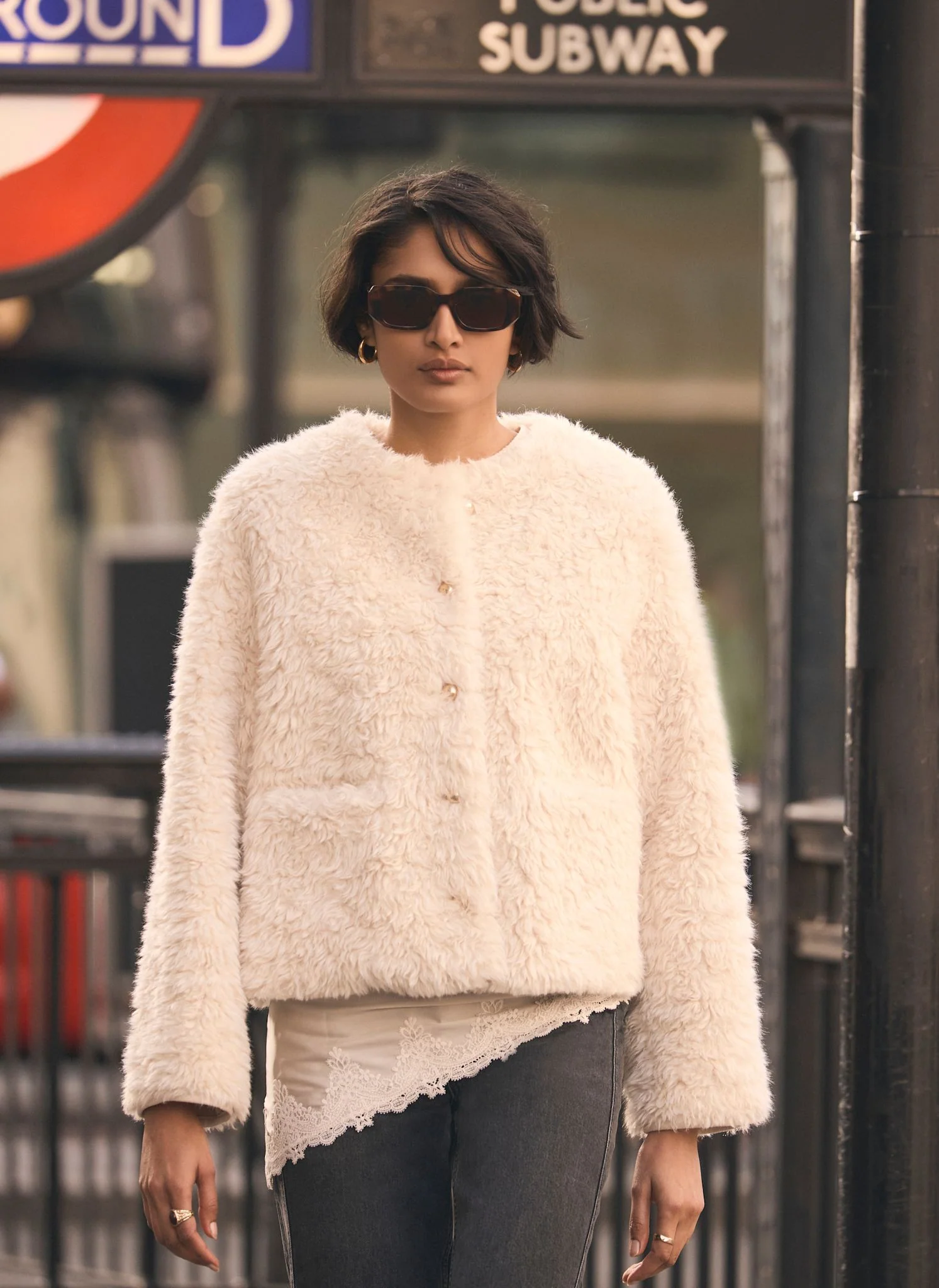 Cream Faux Fur Jacket - Image 5