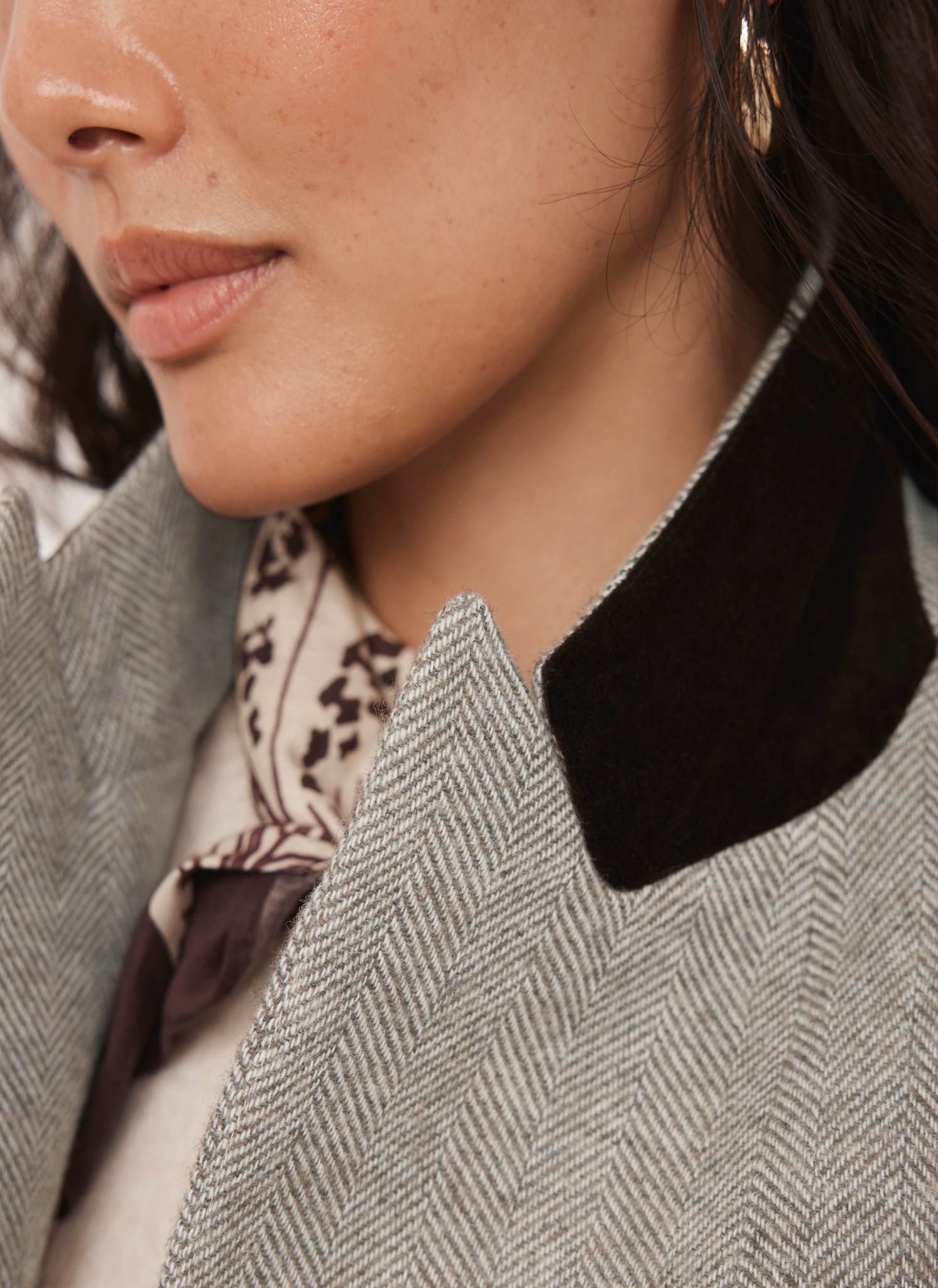 Neutral Herringbone Single Breasted Blazer - Image 6