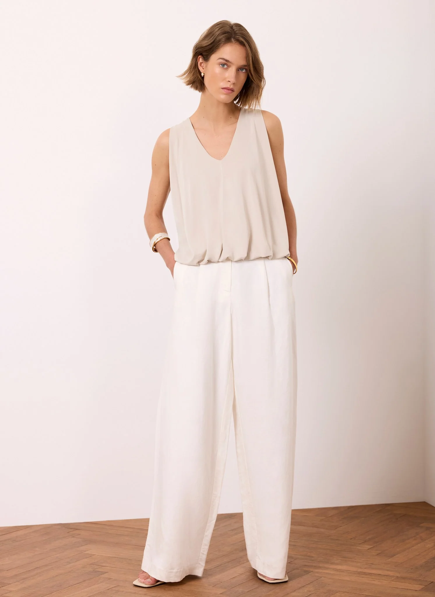 Neutral V Neck Bubble Hem Top - Image 3