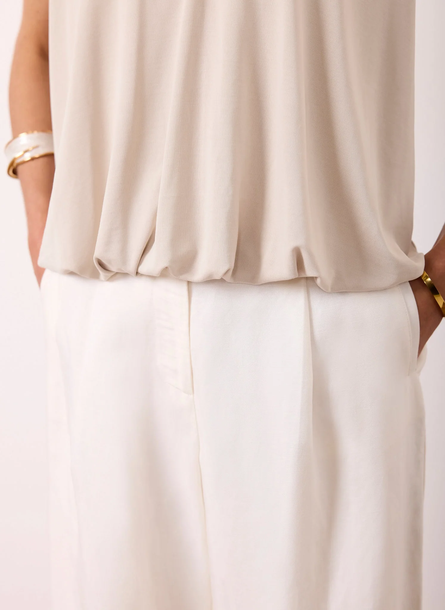 Neutral V Neck Bubble Hem Top - Image 4