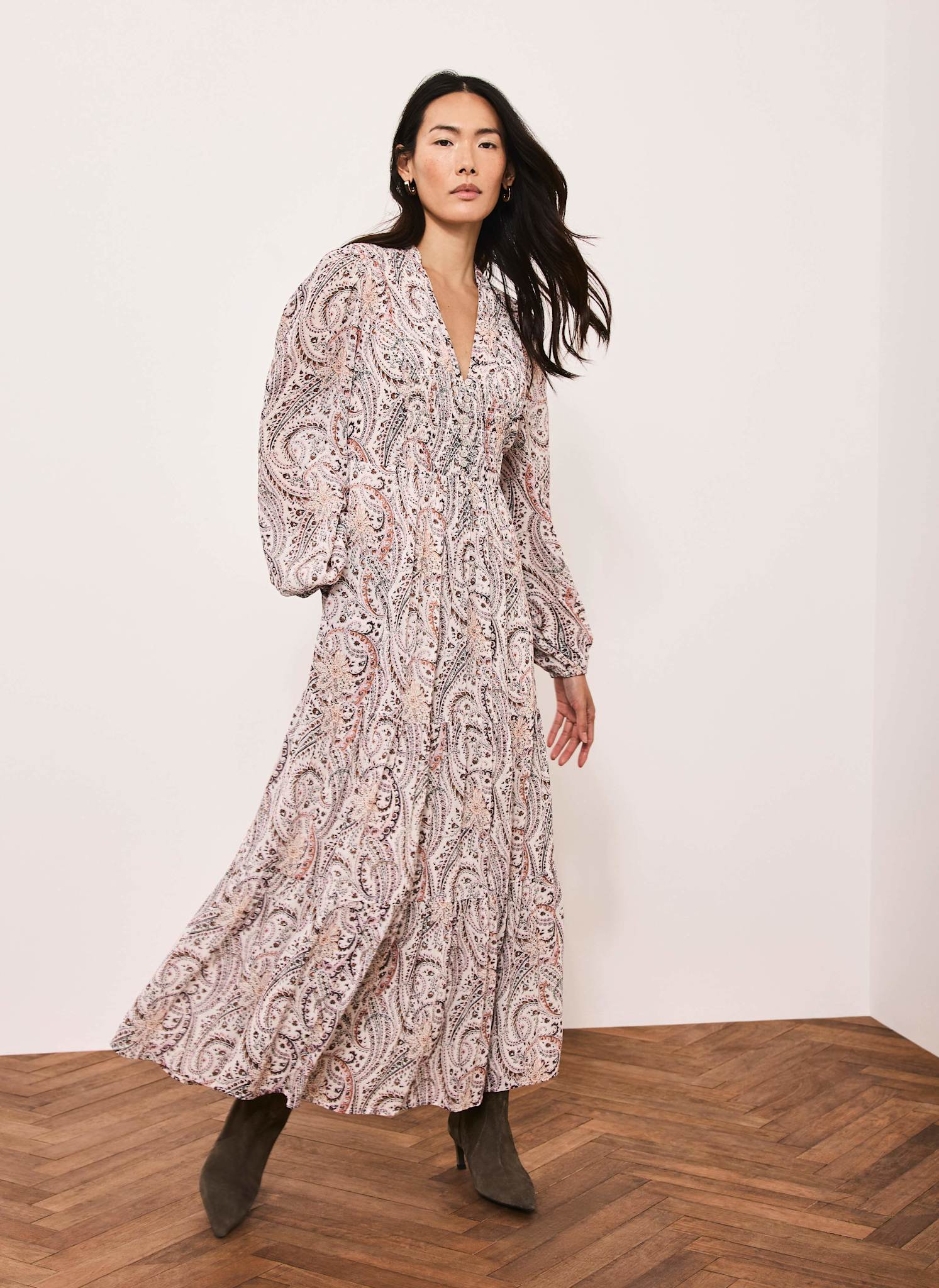 Paisley Print Boho Maxi Dress - Image 3