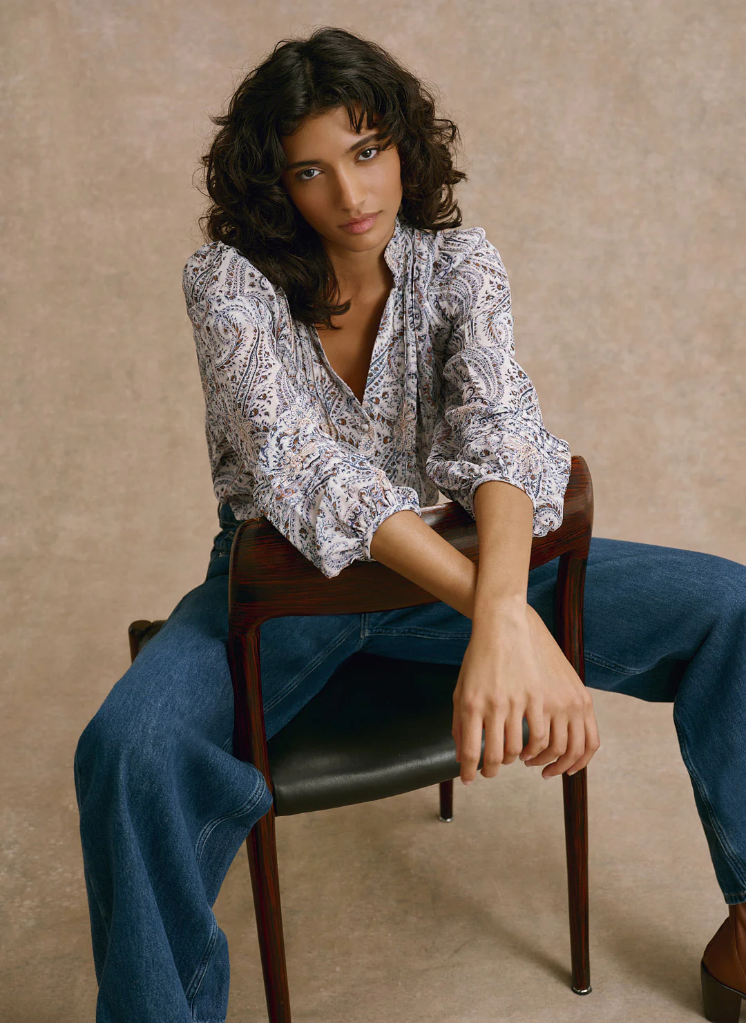 Neutral Paisley Print Blouse - Image 4