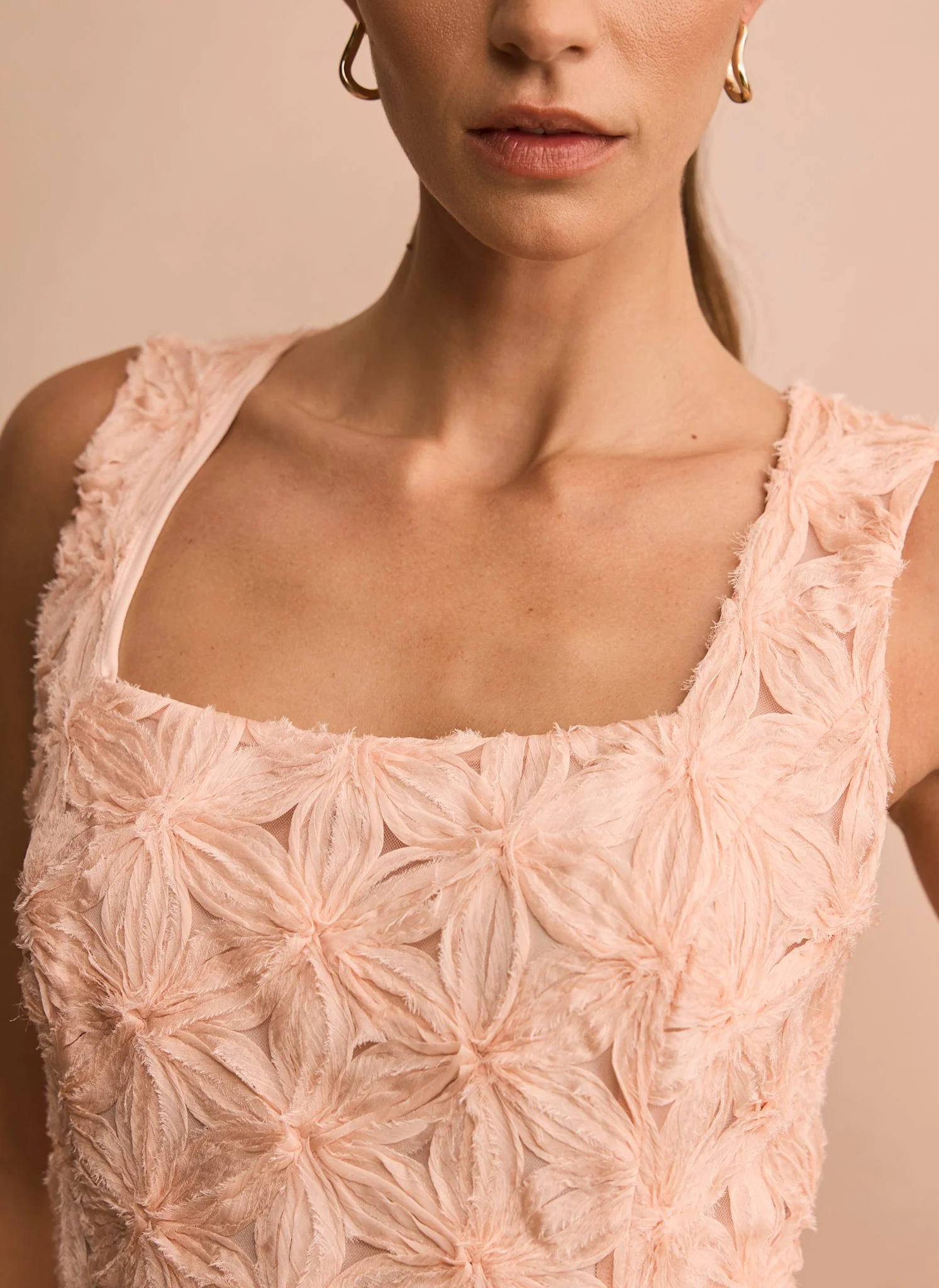 Pink Floral Texture Maxi Dress - Image 5
