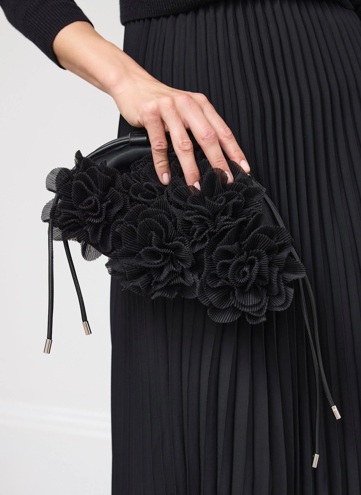 Raya Black Floral Drawstring Bag - Image 2