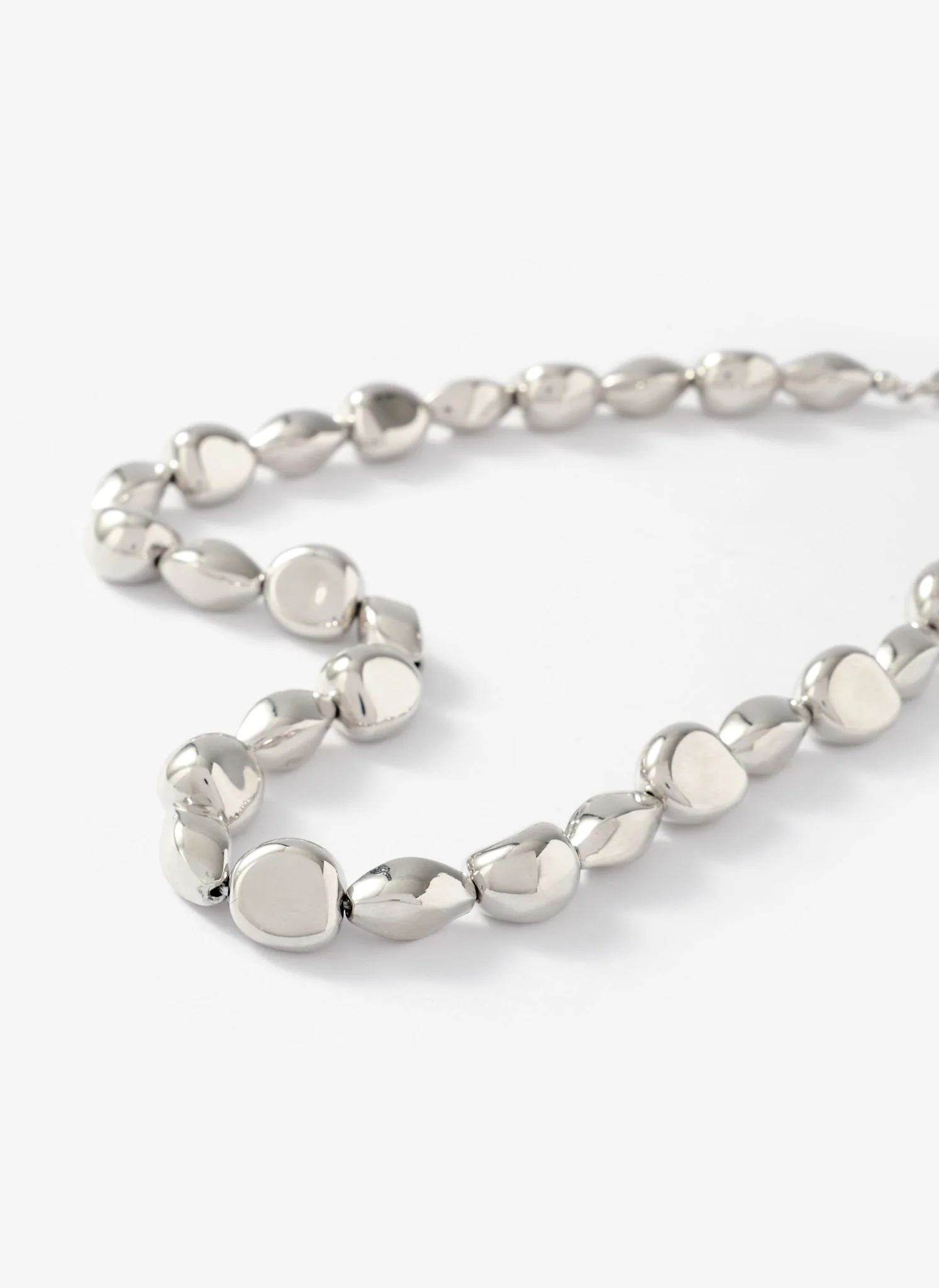 Silver Tone Beaded Necklace - Image 4