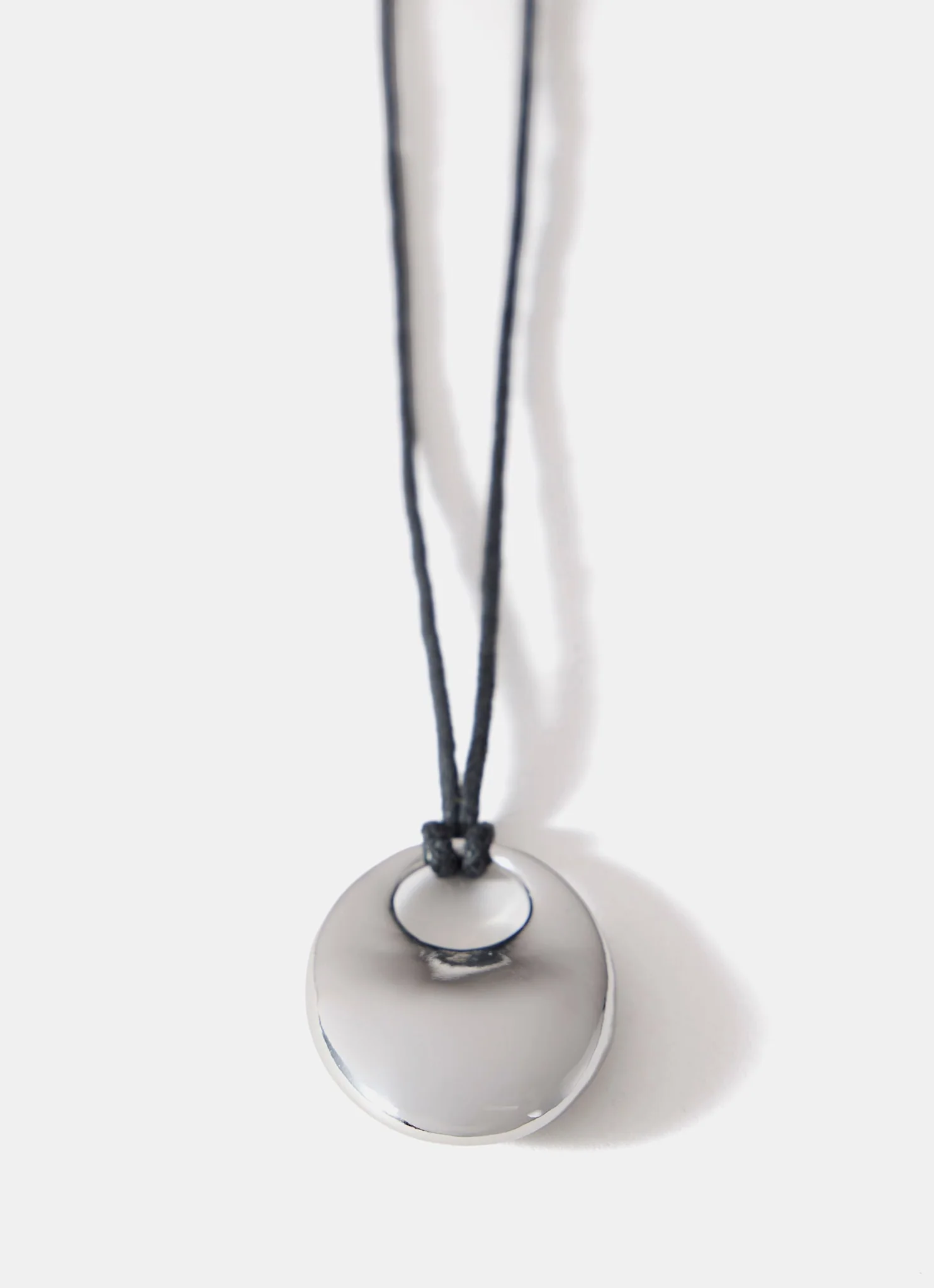 Silver Tone Rope Pendant Necklace - Image 3
