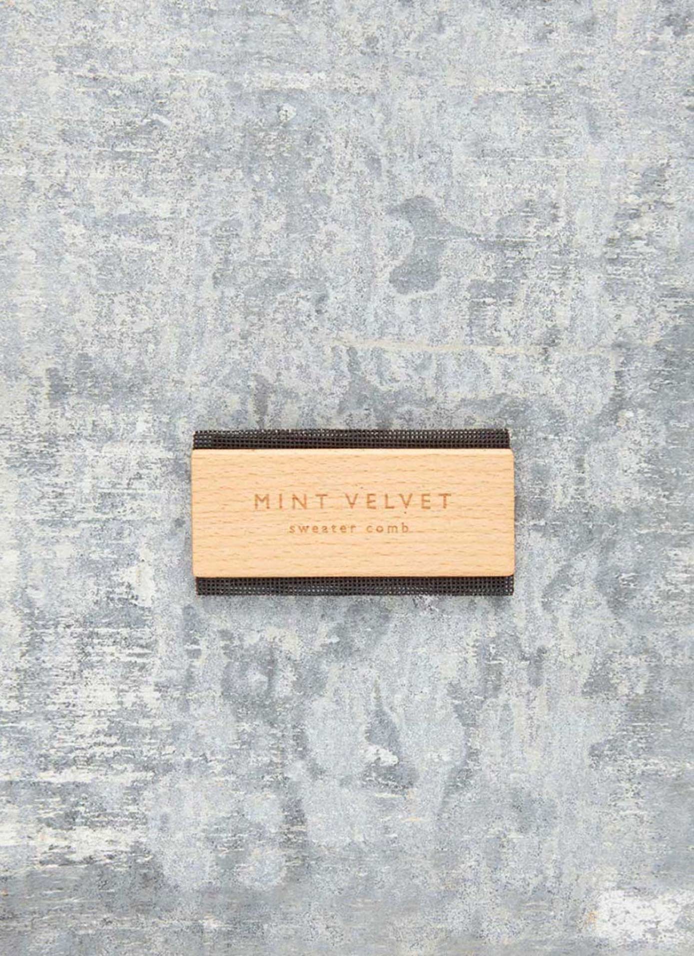 Sweater Comb - Image 4