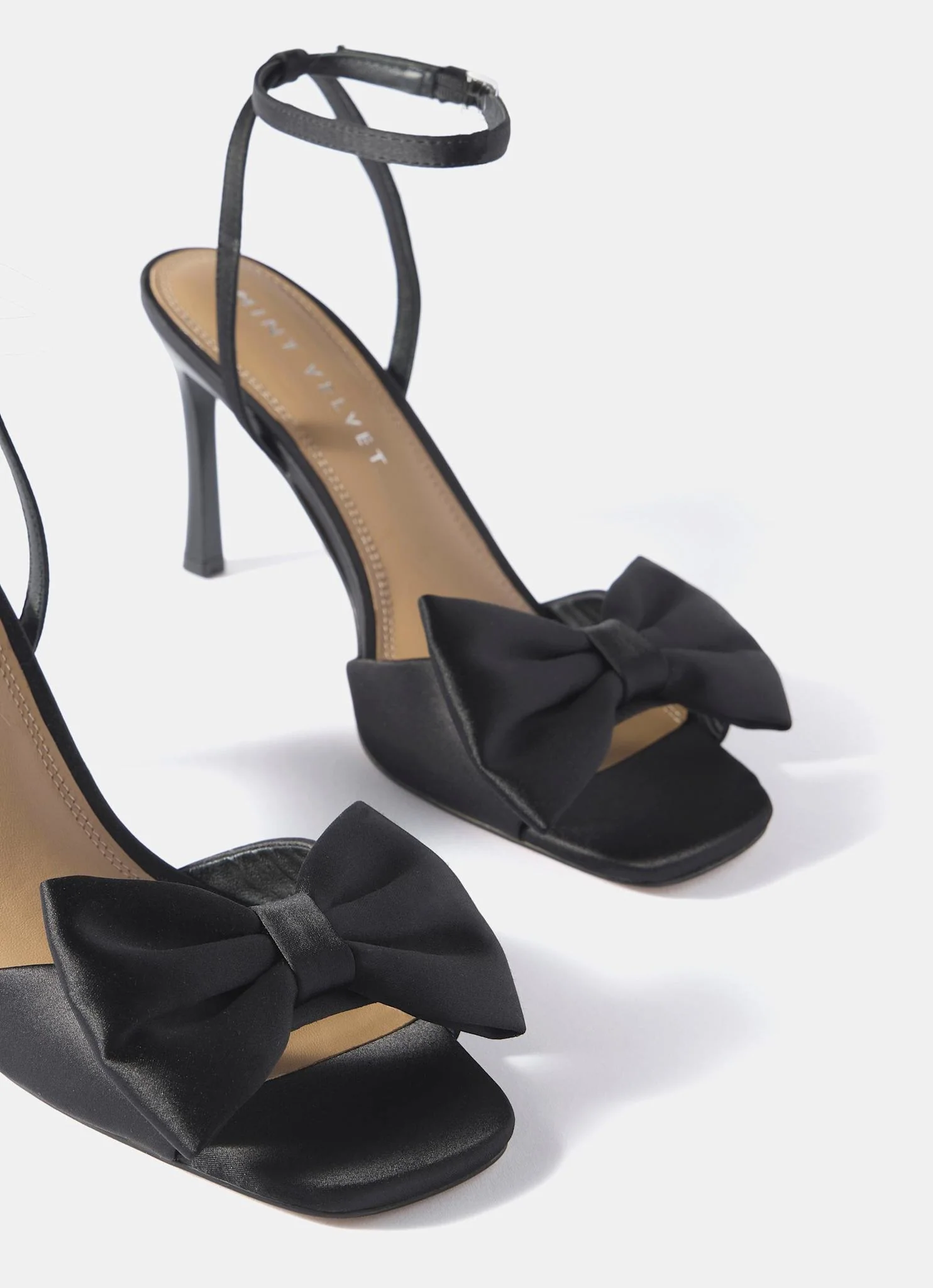 Noa Black Satin Bow Detail High Heels - Image 4