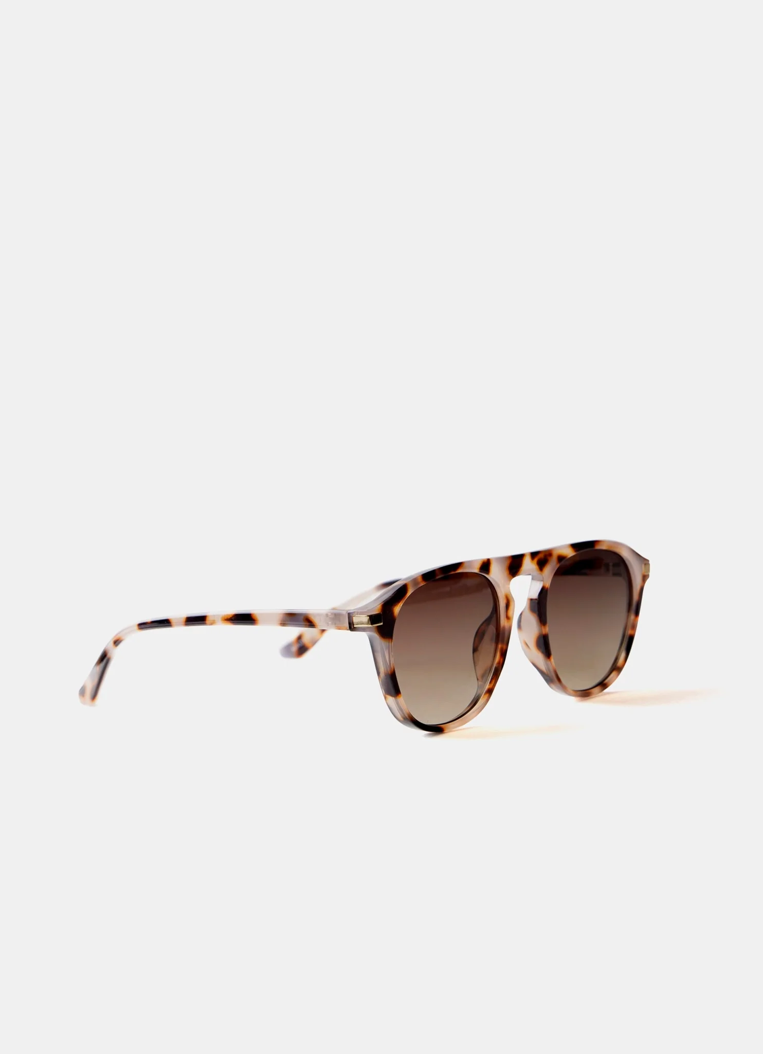 Cream Tortoiseshell Sunglasses - Image 4