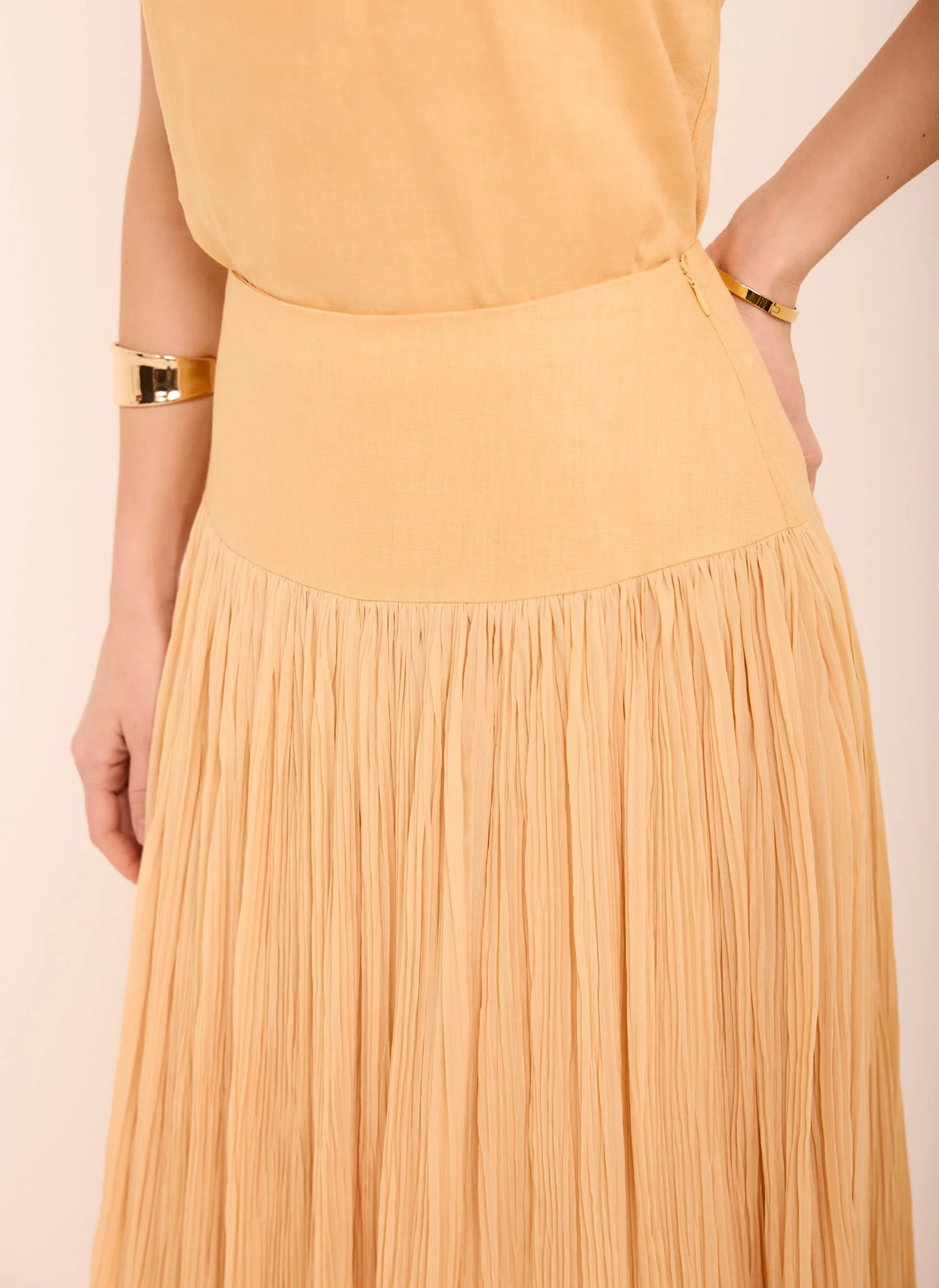 Yellow Drop Waist Crinkle Midi Skirt - Image 4
